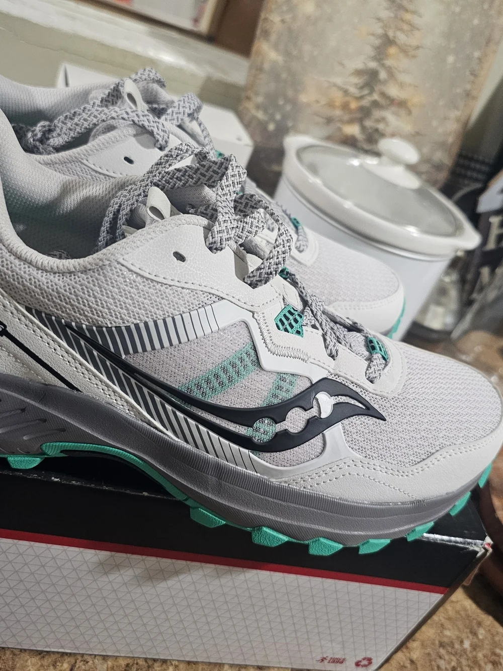 Saucony Women's Gray & Teal Trail Running Shoes
